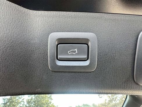 Used 2019 MAZDA CX-5 Touring image 8