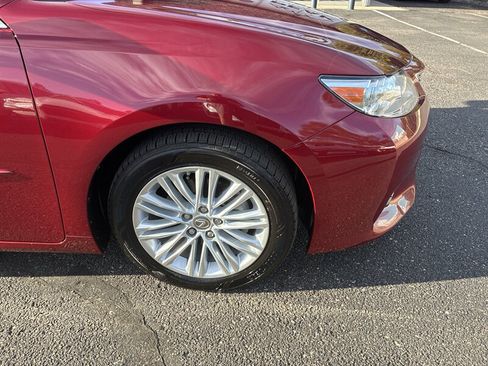 Used 2015 Lexus ES 350 w/ Premium Package FWD image 13
