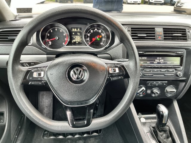 Used 2015 Volkswagen Jetta SE FWD image 19