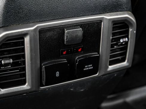 Used 2022 Ford F450 Platinum image 34