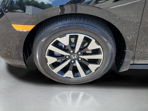 Certified 2026 Honda Odyssey EX-L image 18