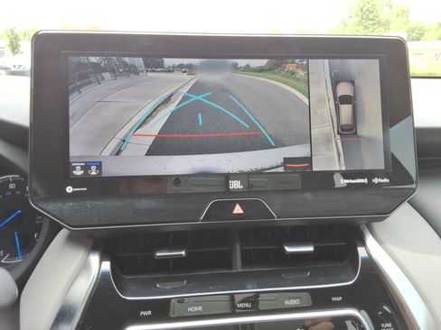 Used 2021 Toyota Venza Limited w/ Advanced Technology Package AWD/4WD image 16
