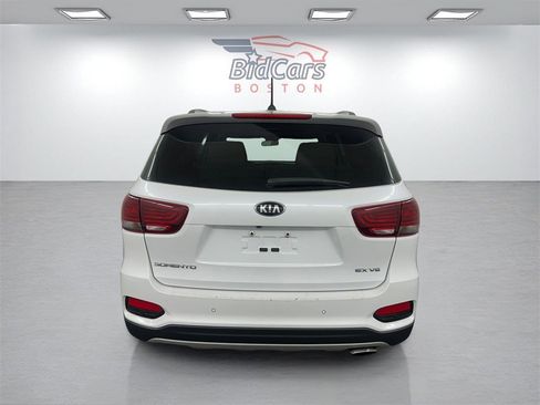 Used 2020 Kia Sorento EX image 5