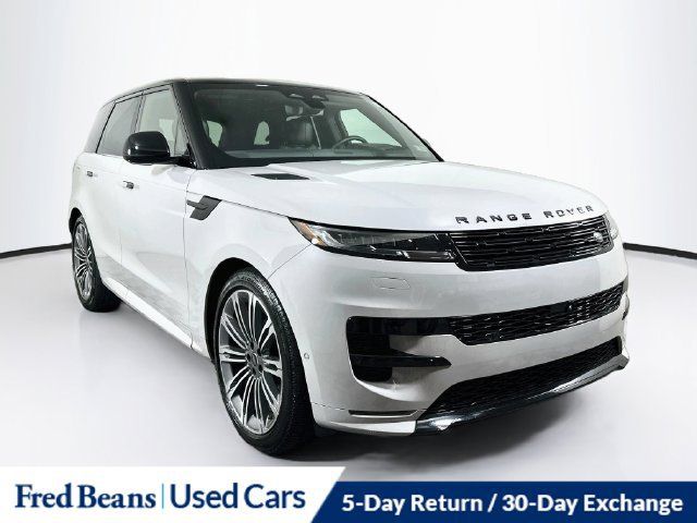 Used 2025 Land Rover Range Rover Sport Dynamic SE AWD/4WD image 1
