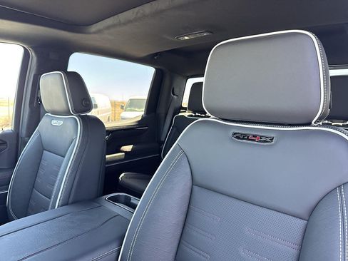 New 2026 GMC Sierra 1500 AT4X w/ LPO, Black Badging Package AWD/4WD image 23