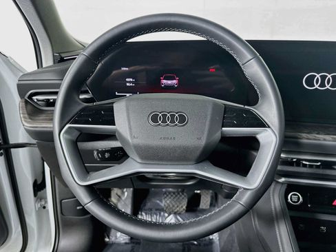 Certified 2025 Audi Q5 Prestige AWD/4WD image 10