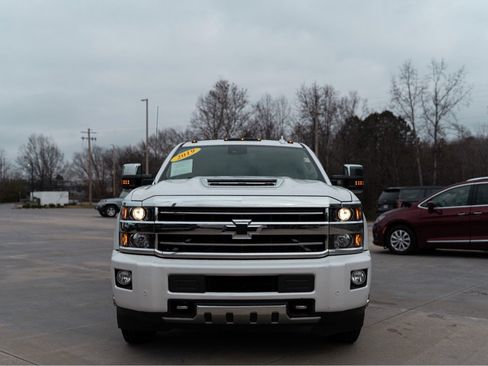 Used 2019 Chevrolet Silverado 3500 High Country w/ Duramax Plus Package image 2