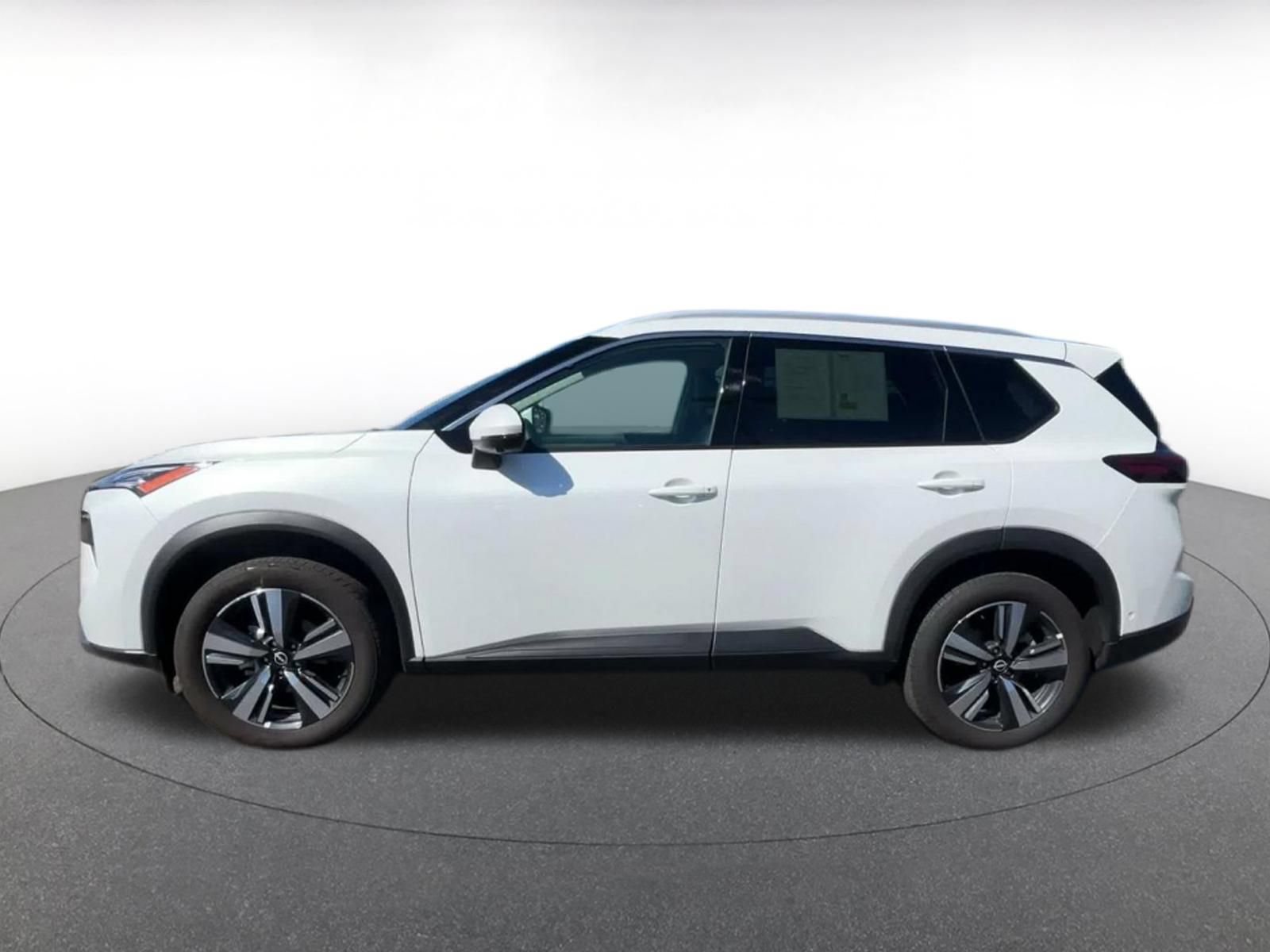 Used 2026 Nissan Rogue SL AWD/4WD image 8