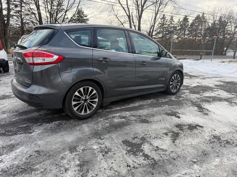 Used 2018 Ford C-MAX Titanium w/ Equipment Group 301A image 4