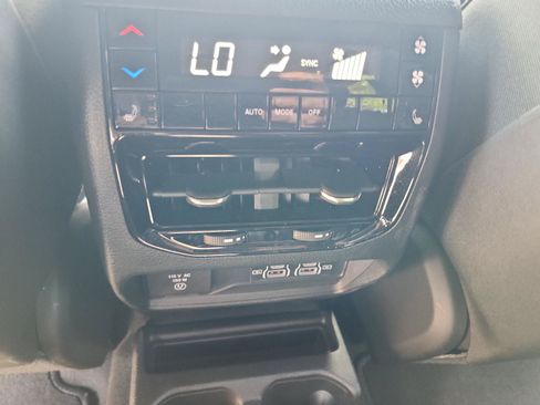 Used 2025 Jeep Grand Cherokee L Limited w/ Trailer Tow Package AWD/4WD image 14