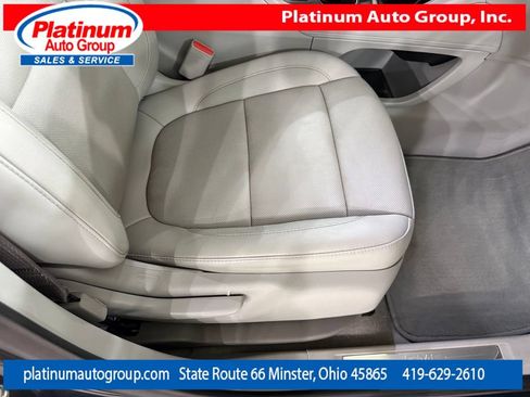 Used 2020 GMC Acadia SLT FWD image 44