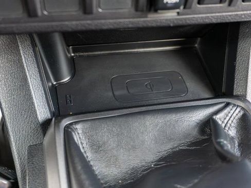 Used 2019 Toyota Tacoma TRD Sport AWD/4WD image 26