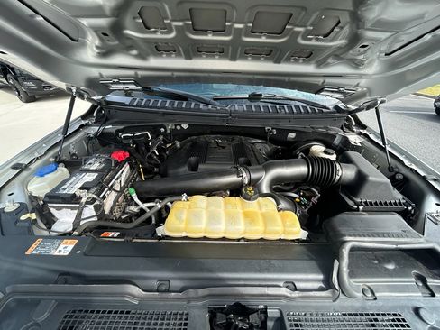 Used 2019 Ford Expedition Max XLT image 27