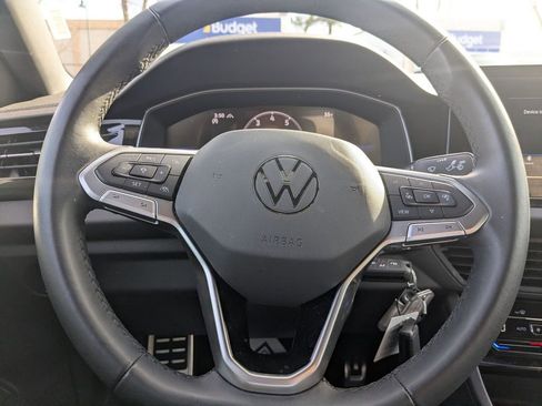 Used 2025 Volkswagen Jetta Sport image 14