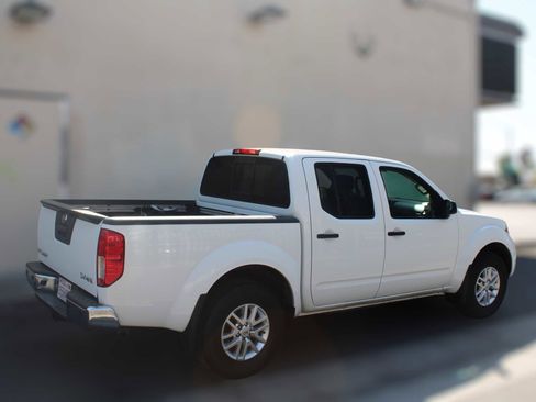 Used 2016 Nissan Frontier SV w/ SV Value Truck Package image 4