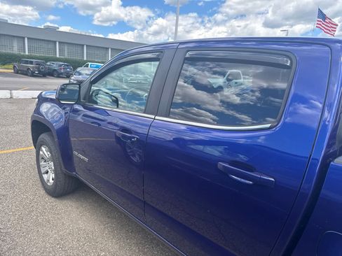 Used 2017 Chevrolet Colorado LT w/ LT Convenience Package AWD/4WD image 16