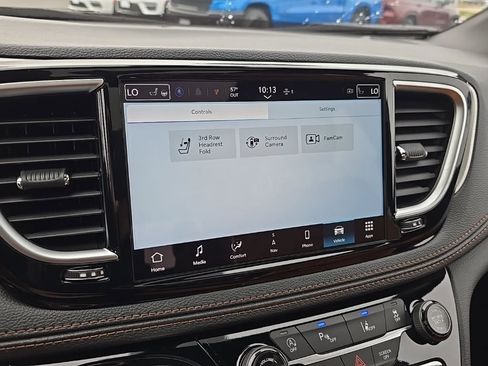 New 2026 Chrysler Pacifica Pinnacle image 29