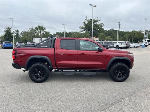 New 2025 Chevrolet Colorado ZR2 w/ Midnight Edition image 9
