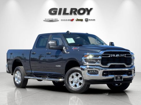 Used 2025 RAM 2500 Big Horn AWD/4WD image 2
