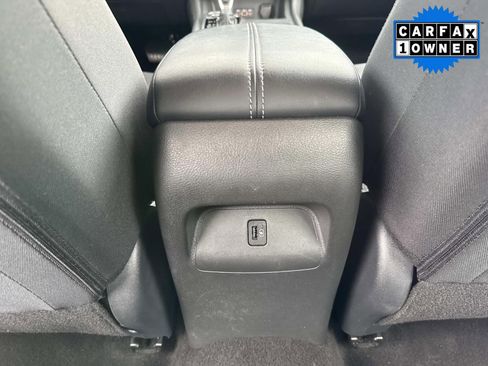 Used 2025 Nissan Sentra SV FWD image 17