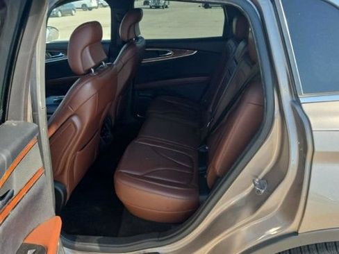 Used 2018 Lincoln MKX Reserve w/ Lincoln MKX Climate Package AWD/4WD image 6