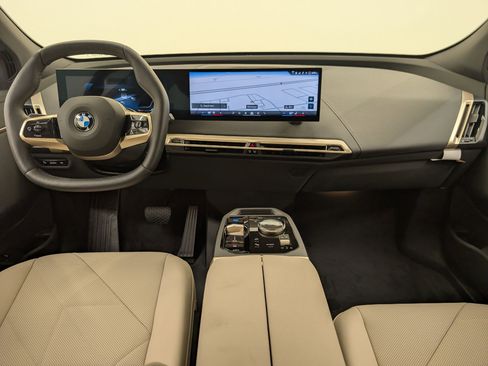 New 2026 BMW iX xDrive60 image 17