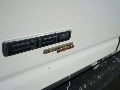 Used 2013 Ford E-150 and Econoline 150 RWD image 8