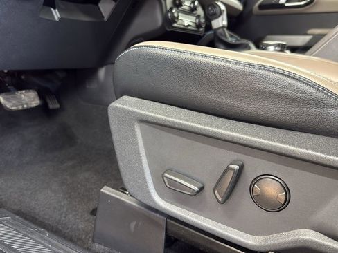 Certified 2023 Ford Bronco Wildtrak image 11