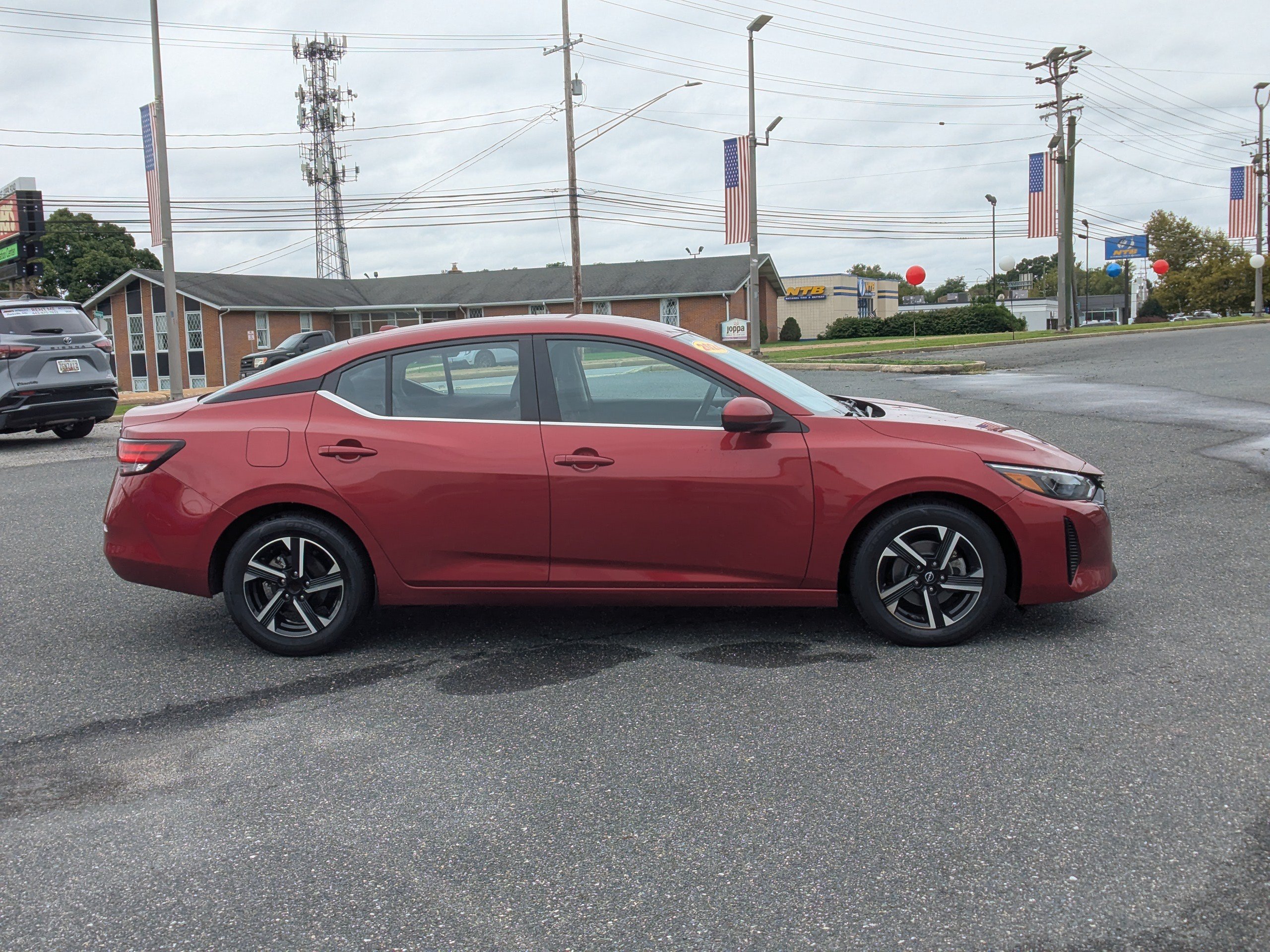 Used 2024 Nissan Sentra SV FWD image 10