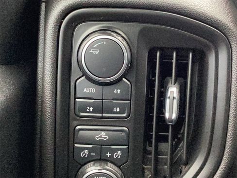 Used 2021 Chevrolet Silverado 1500 Custom Trail Boss image 28