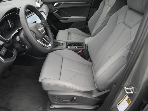 New 2025 Audi Q3 2.0T Premium image 7