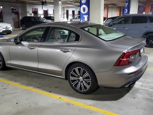 Used 2019 Volvo S60 T6 Inscription image 9