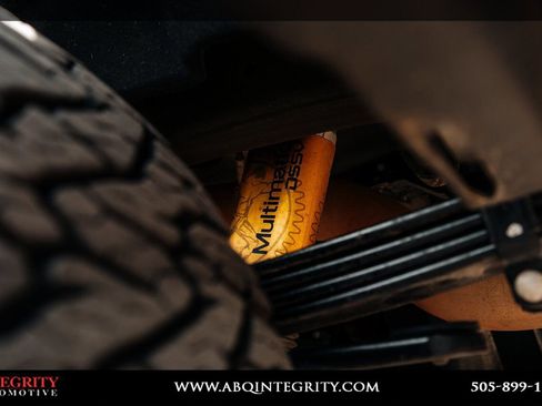 Used 2025 GMC Sierra 2500 AT4X image 17