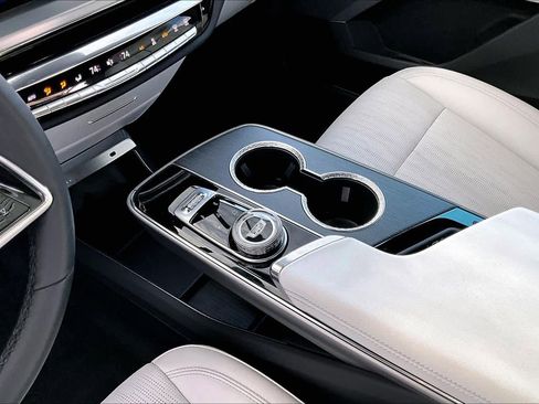 Used 2025 Cadillac Lyriq Sport image 16