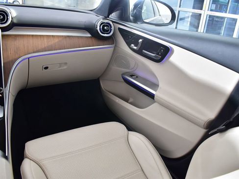 Certified 2022 Mercedes-Benz C 300 4MATIC Sedan image 25