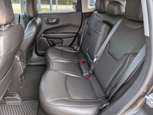 Used 2019 Jeep Compass Latitude w/ Cold Weather Group AWD/4WD image 13