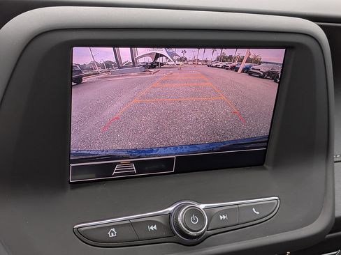 Certified 2021 Chevrolet Camaro LT RWD image 18