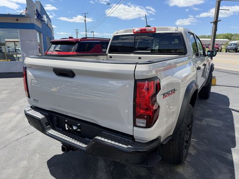 New 2026 Chevrolet Colorado Trail Boss AWD/4WD image 3