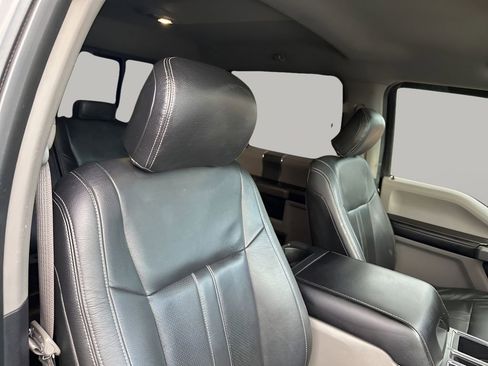 Used 2018 Ford F150 XLT w/ Equipment Group 302A Luxury image 15