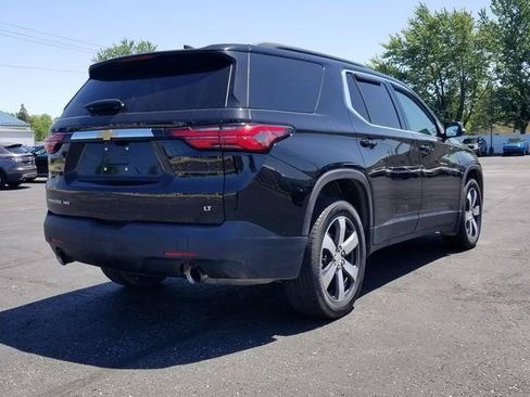 Used 2023 Chevrolet Traverse LT w/ LT Premium Package AWD/4WD image 5