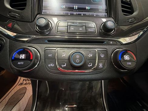 Used 2014 Chevrolet Impala LTZ image 19