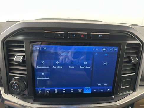 Used 2022 Ford F150 Lariat w/ Trailer Tow Package image 17