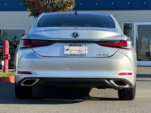 Used 2019 Lexus ES 350 w/ Premium Package image 5