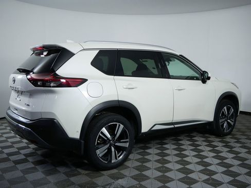 Used 2023 Nissan Rogue SL w/ SL Premium Package image 8