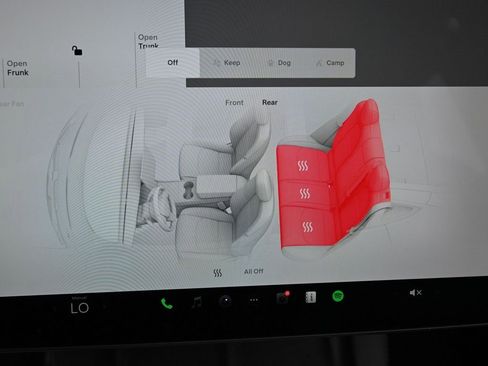 Used 2022 Tesla Model Y Long Range image 33