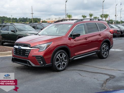 Used 2024 Subaru Ascent Limited AWD/4WD image 7