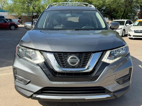 Used 2018 Nissan Rogue SV AWD/4WD image 3