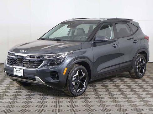 Used 2025 Kia Seltos S image 8