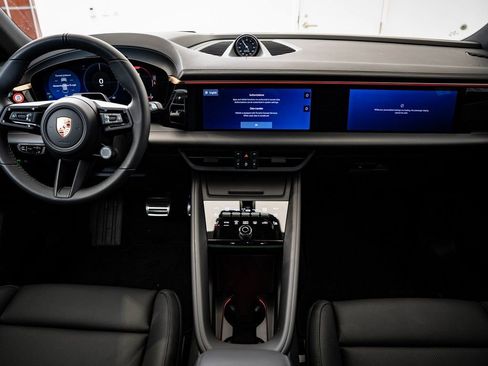 New 2026 Porsche Macan 4S Electric AWD/4WD image 6