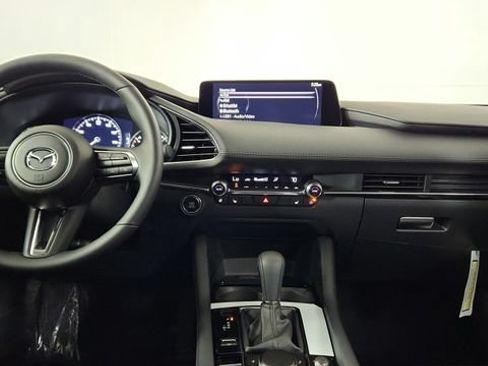 New 2025 MAZDA MAZDA3 Hatchback w/Premium Plus Pkg AWD/4WD image 25